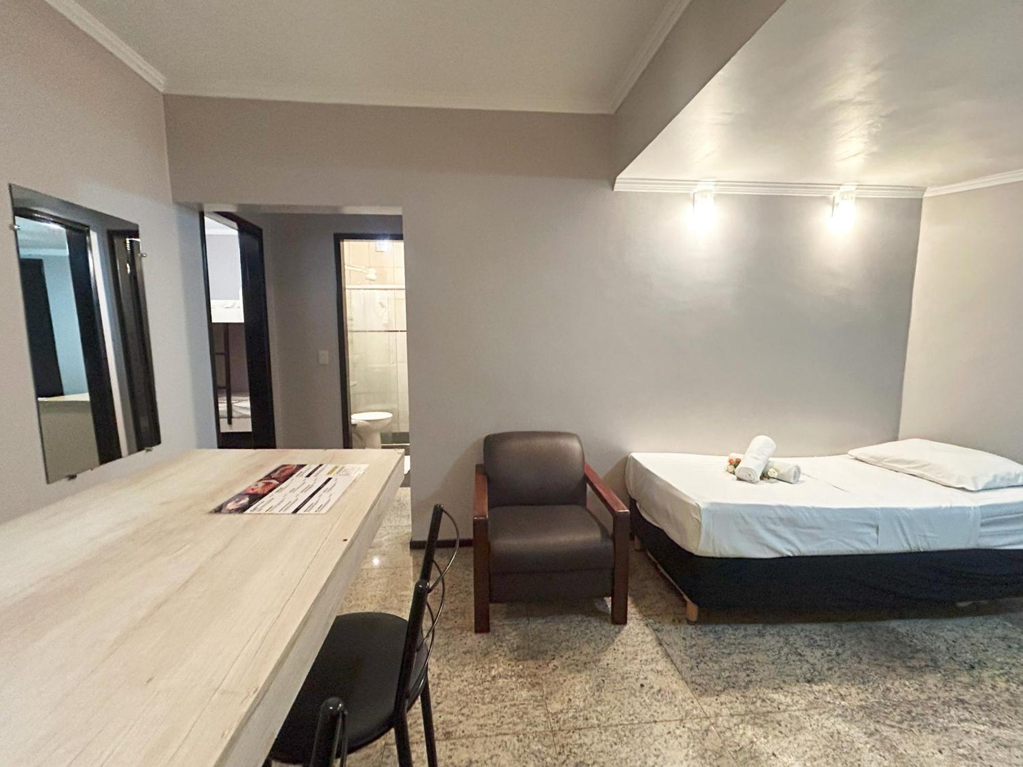 Hotel Econotel By Bsb Inn Brasília Phòng bức ảnh
